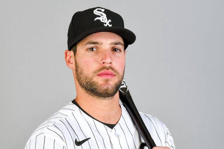 Mexicano Luis González da triunfo a Medias Blancas en pretemporada de las Mayores