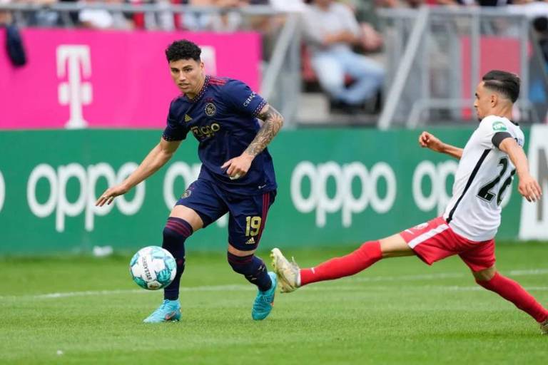 Jorge Sánchez debuta y Edson Álvarez asiste en la victoria del Ajax sobre el Utrecht