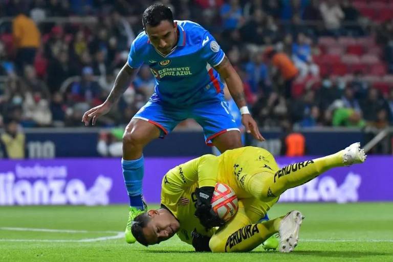 Cruz Azul y Necaxa aburren en el debut de la Copa por México