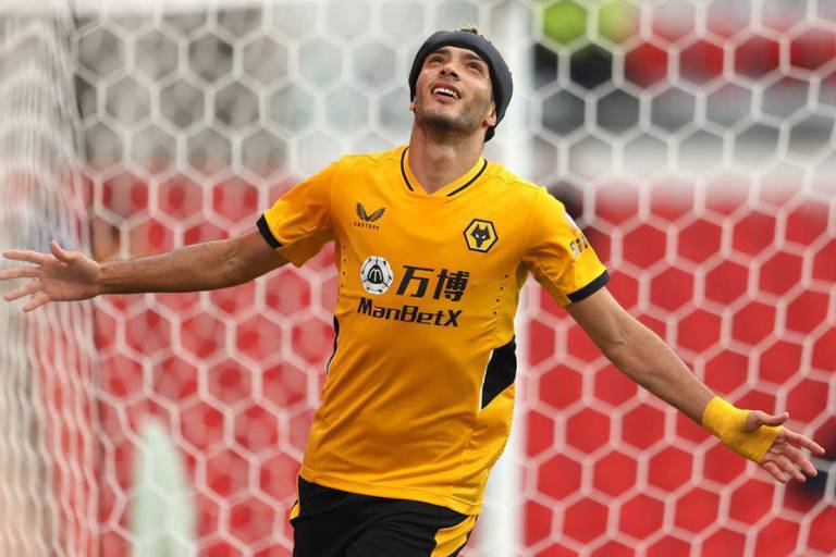 Raúl Jiménez tendrá minutos en la J1 de la Premier, adelantó entrenador del Wolves