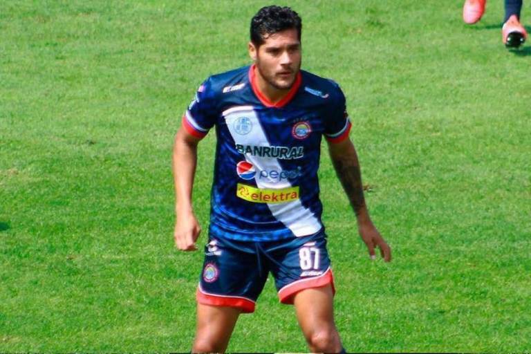 Sinaloense Javier ‘Chuletita’ Orozco desató la campal en el futbol de Guatemala