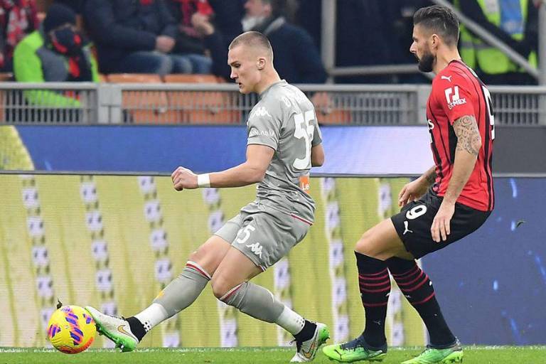 Johan Vásquez y el Génova, eliminados de la Coppa Italia por el Milan