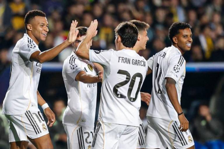 Kylian Mbappé conquista Asia y acalla los tambores de crisis