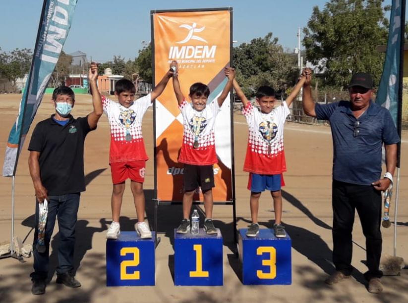 $!Niños festejan su día corriendo en el Festival de la Velocidad, en El Conchi