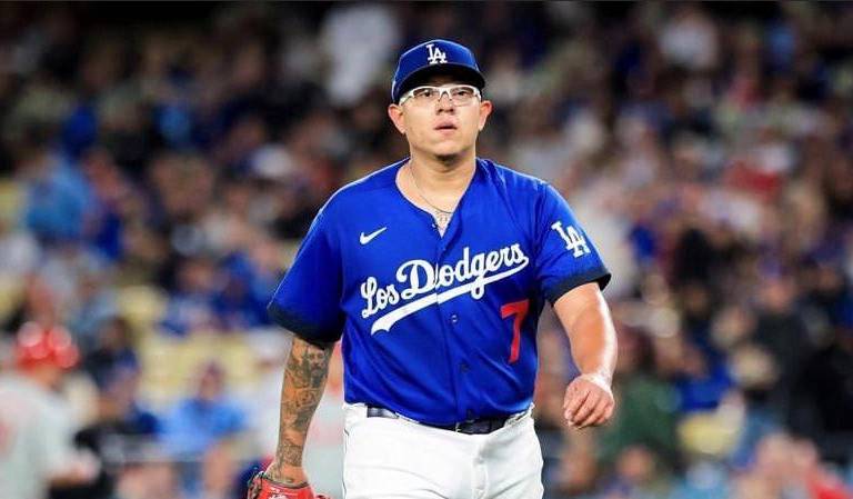 Retrasan apertura de Julio Urías para el jueves