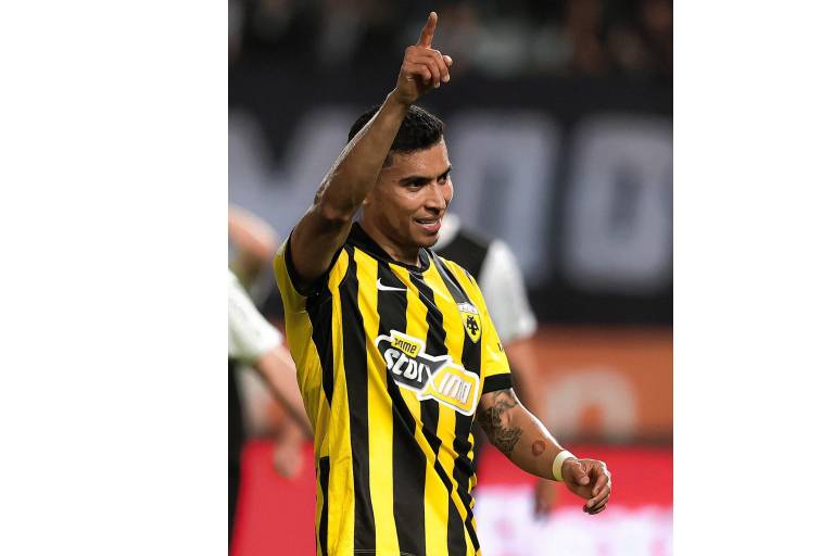 Orbelín Pineda anota y da el triunfo al AEK Atenas en la Superliga de Grecia