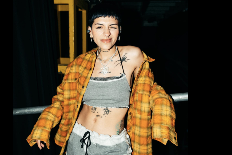 Podría Cazzu cantar las mañanitas a la Virgen junto a Ángela Aguilar