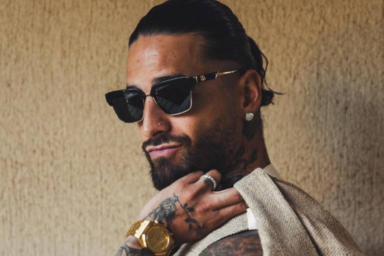 Denuncia Maluma el robo de su celular en Medellín