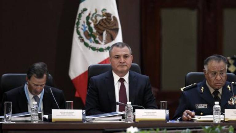 De acuerdo con la FGR, Genaro García Luna conformó una “extensa red de socios comerciales” para obtener contratos ilegales por cientos de millones de dólares durante su gestión y después de dejar el cargo.