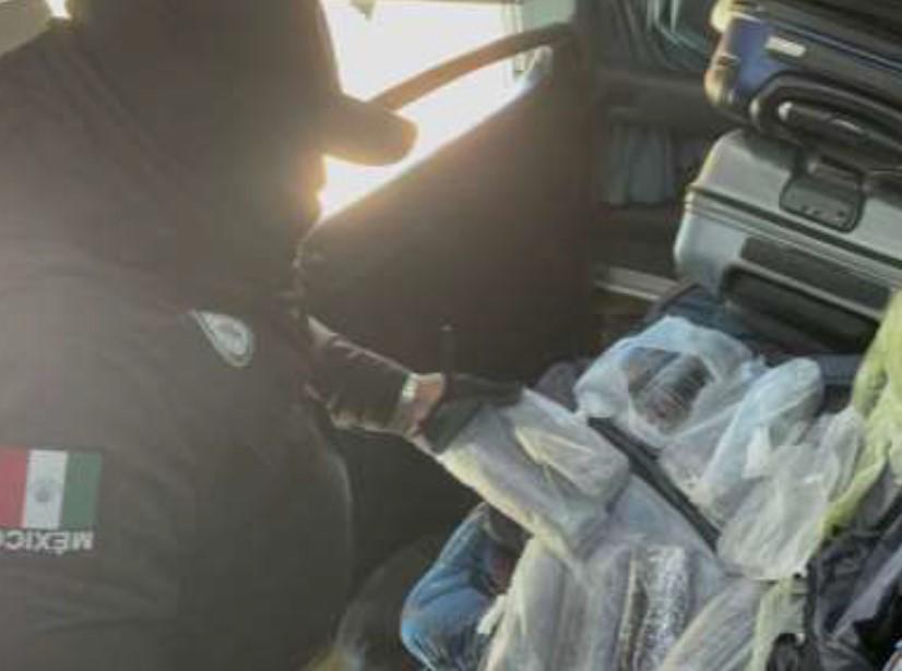 $!Aseguran 6 kilos de heroína en un autobús de pasajeros en Guasave