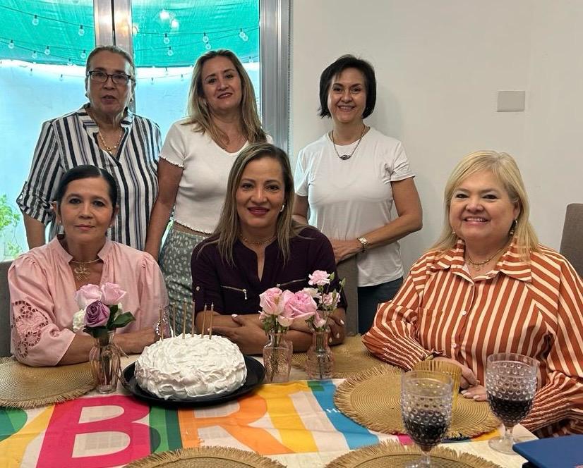 $!Silvia Kuroda, Argelia Valles, Dinora Angulo, Adriana Castro y Bertha Treviño.
