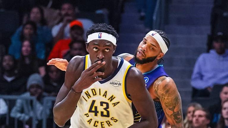 Siakam guía a Indiana y Carlisle alcanza las mil victorias en la NBA