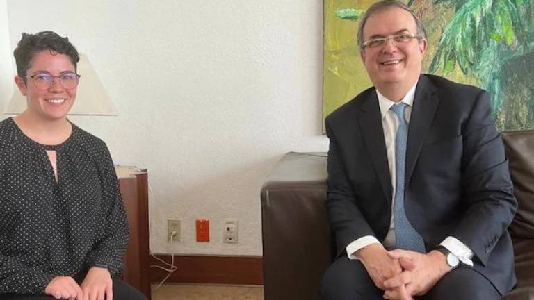 Paola Schietekat sostuvo encuentro con el canciller Marcelo Ebrard.