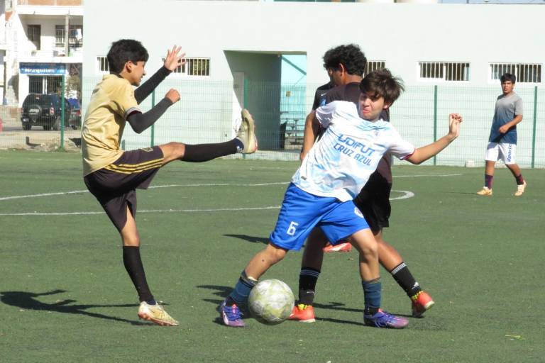 Cbtis 51 y Cobaes 35 se enfrentan por el título, este martes en la cancha Toledo 1
