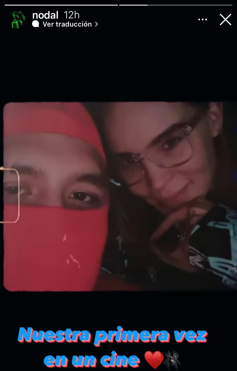 $!Christian Nodal se disfraza para ver ‘Spider-Man: No way home’ junto a Belinda