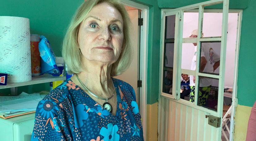$!Atienden dentistas extranjeros a 500 niños y niña de Teacapán, Escuinapa