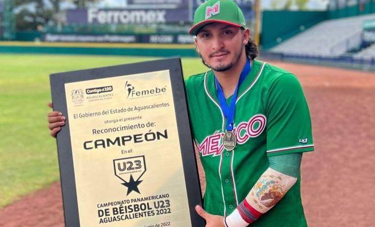 El guinda Germán Revilla destaca en Premundial de beisbol Sub 23