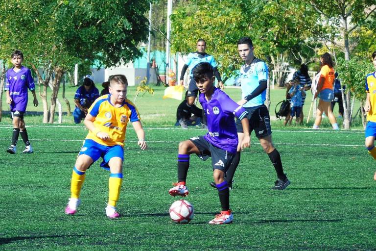 Mazatlán seguirá de fiesta futbolística, con la inauguración de la Copa Mazatlán de futbol 11