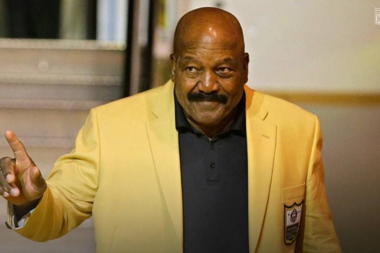 Muere Jim Brown, leyenda de la NFL y activista