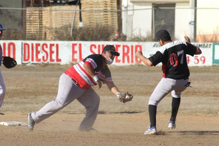 Valioso triunfo se apuntan Matalotes del Valle en la Liga de Taxis Verdes