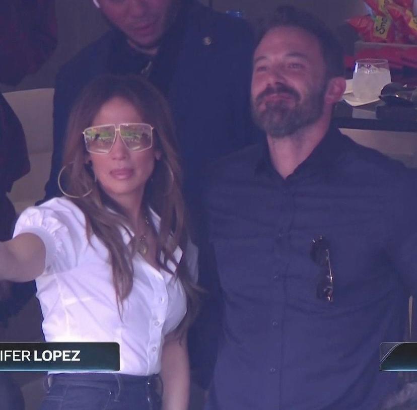 $!Famosos asisten al Super Bowl 2022