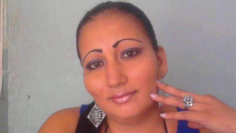 Victoria Esperanza Salazar.