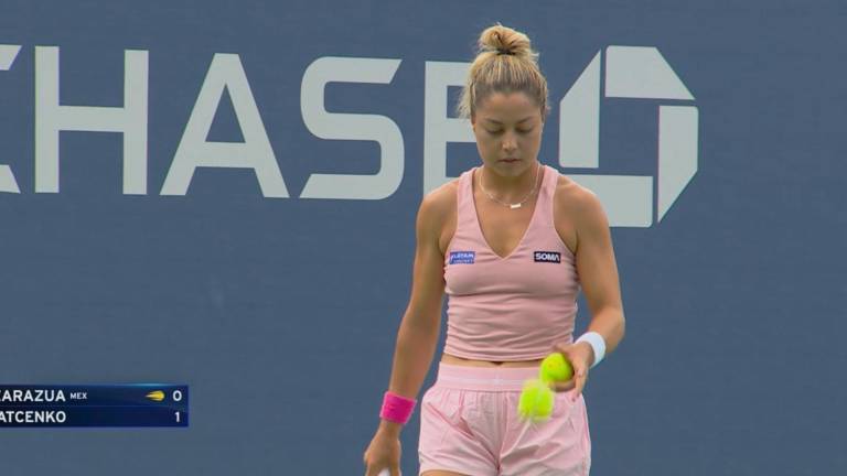 Renata Zarazúa cae en tres sets ante la rusa Polina Iatcenko.