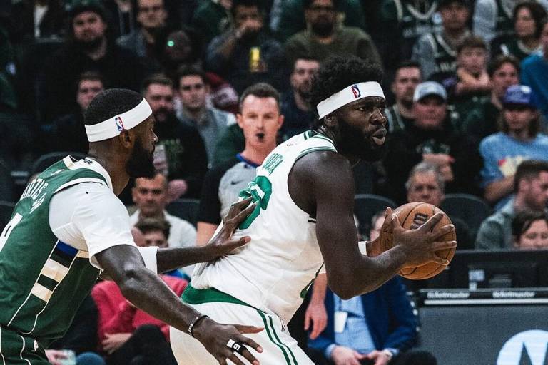 Celtics se desploman en la segunda mitad y caen 116-101 ante unos Bucks sin Giannis