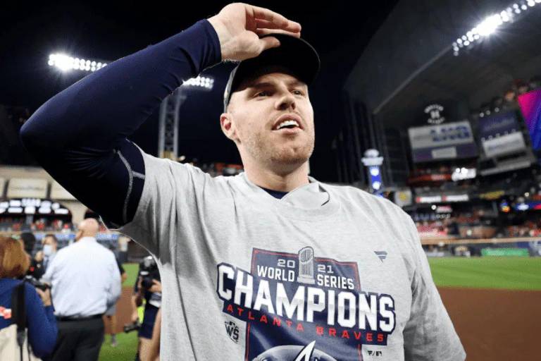 Boston ingresa a puja por Freddie Freeman