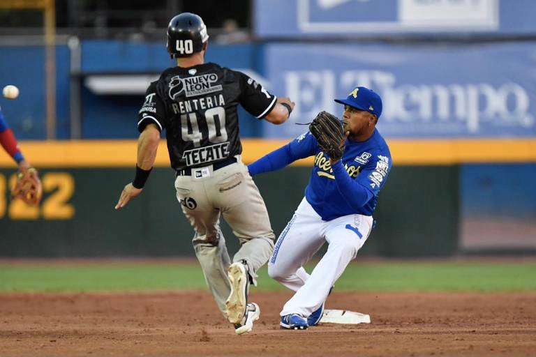 El campeón Acereros de Monclova debuta con victoria
