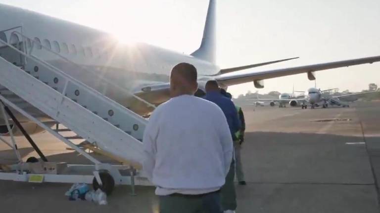 El Congreso de Estados Unidos aprueba una ley para detener a migrantes por delitos menores, los cuales serán deportados.