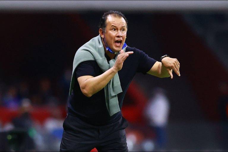 Juan Reynoso dice que aunque fuera de forma, Cruz Azul va por título de campeones