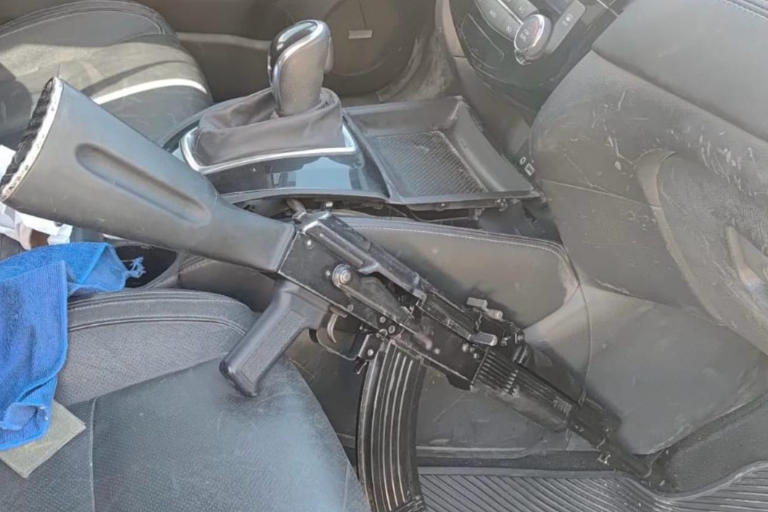 Buscaba Ejército cámaras en Villa Juárez y localiza vehículo con armamento