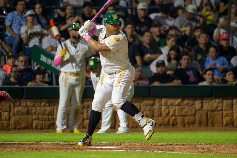 $!Orlando Piña pega grand slam y Algodoneros vence con autoridad a Cañeros