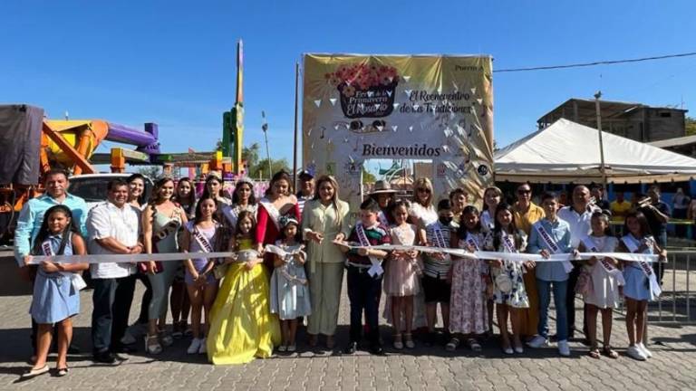 Corte del listón de la Feria de la Primavera 2022 “El Reencuentro de las Tradiciones”.