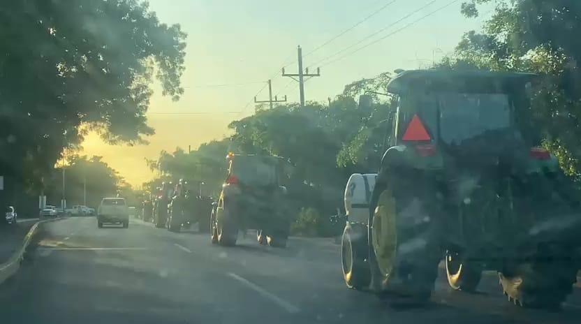 $!Agricultores levantan plantón, liberan casetas y reabren circulación