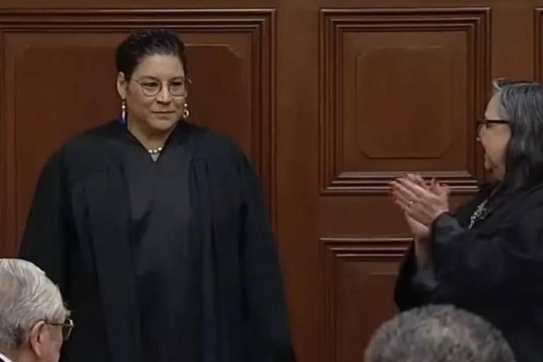 Senadores de Morena y PVEM proponen que ministros de SCJN ya no usen toga