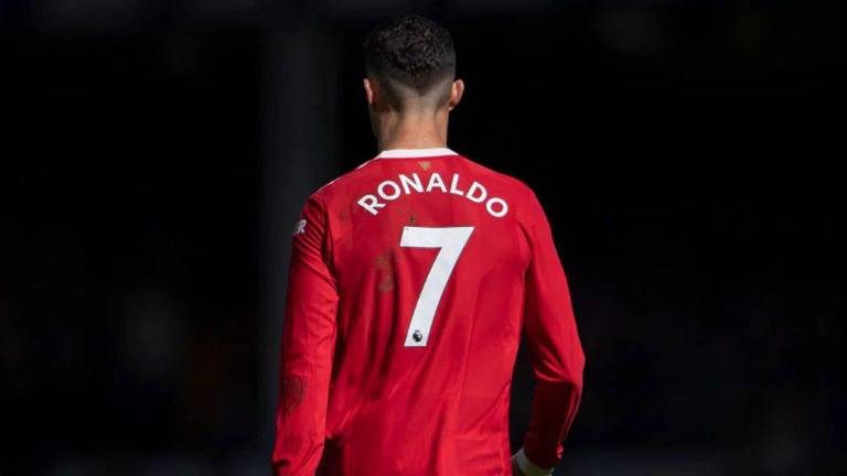 Cristiano Ronaldo ya no pertenecerá al Manchester United, informó el club este martes.