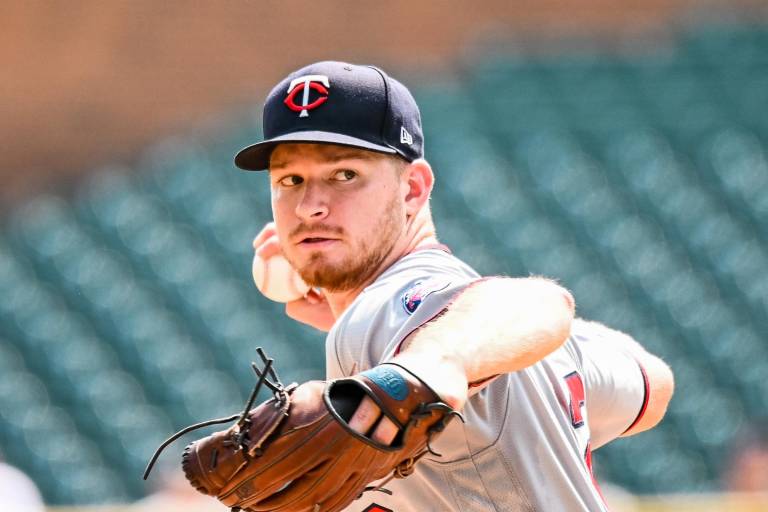 Josh Donaldson con el bate y Bailey Ober conducen triunfo de los Mellizos en Detroit