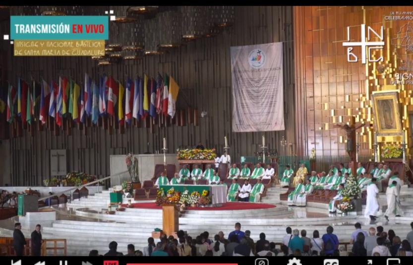 $!Obispo de Mazatlán pide en Basílica de Guadalupe por la paz, las víctimas de violencia y los desaparecidos del sur de Sinaloa