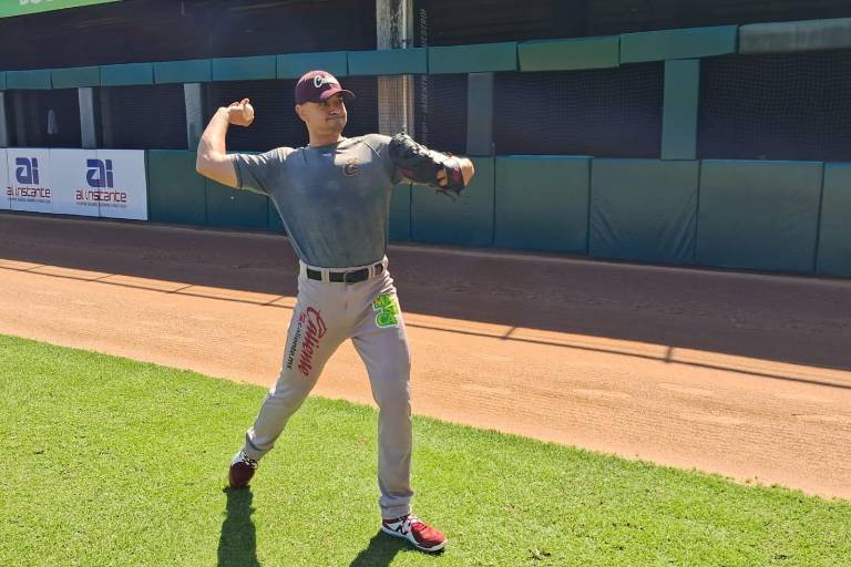 Se incorporan Roel Santos, Andrés Álvarez y Aldo Montes a Tomateros de Culiacán