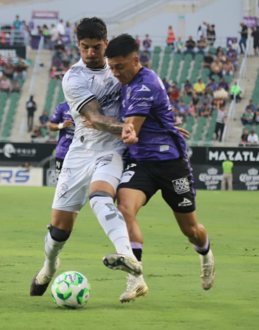 $!Mazatlán y Querétaro dividen puntos en el penúltimo encuentro en casa de los Cañoneros en Liga MX
