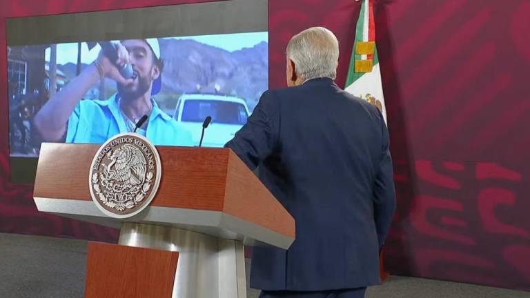 Este jueves, López Obrador pidió a su equipo reproducir la canción ‘UnX100to’, del grupo Frontera con el cantante puertorriqueño Bad Bunny.