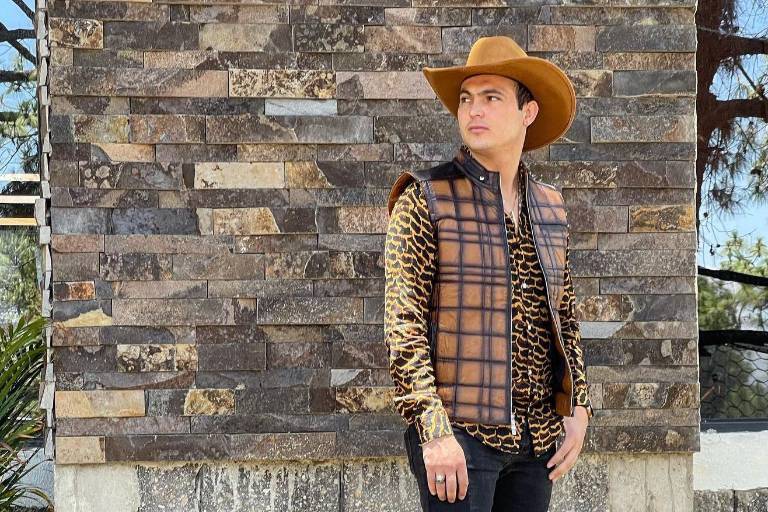 César Navarro ya no es vocalista de Banda Tierra Sagrada