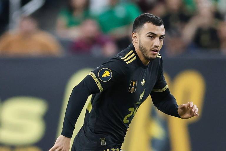 Luis Chávez se despide de la Copa Oro por lesión; su recuperación podría extenderse hasta 2026