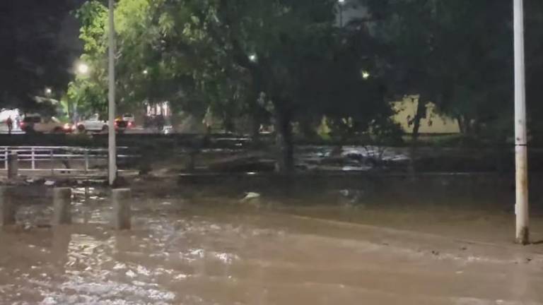 Autlán confirma el desborde de cuatro arroyos tras impacto del huracán ‘Lidia’