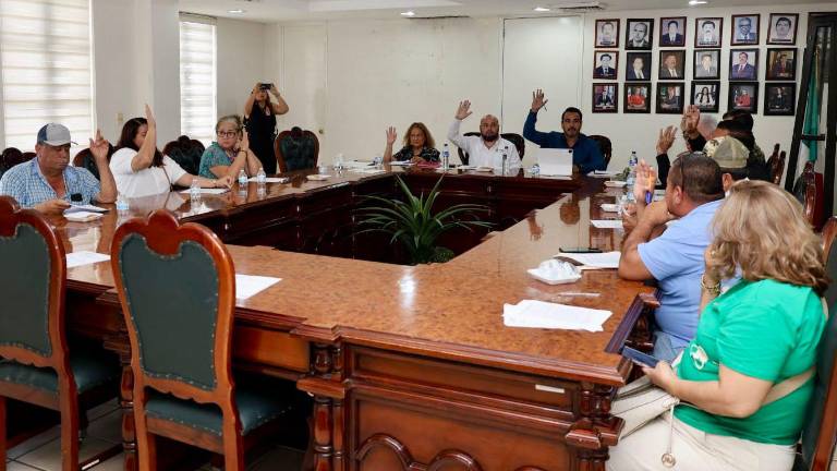 El Consejo de Administración de la presa Aurelio Benassini Vizcaíno aprueba los acuerdos por unanimidad.