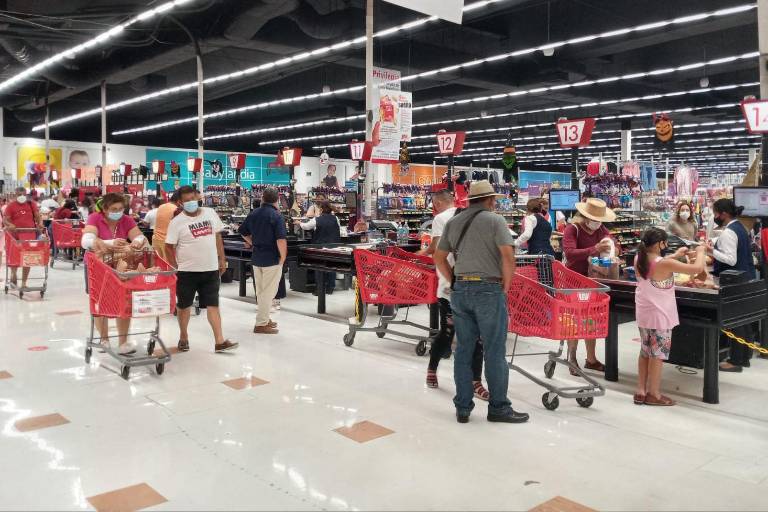 Paqueteros ya pueden regresar a trabajar a tiendas de Ley en Mazatlán, tras ausentarse por la pandemia