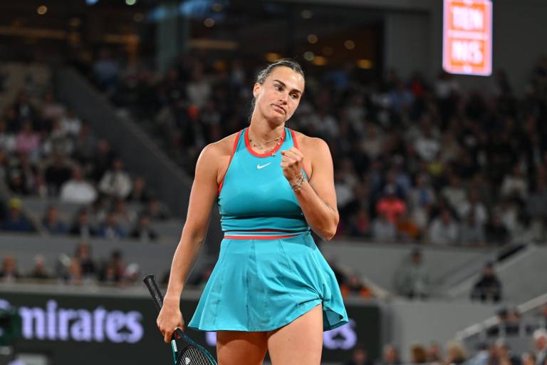 Sabalenka destrona a Swiatek y alcanza su primera final de Roland Garros