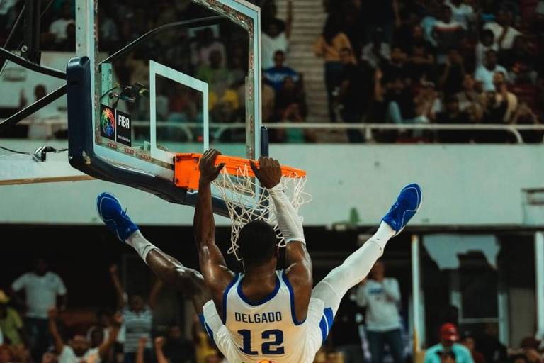 Dominicana se ampara en un gran último cuarto y supera a México en clasificatorio FIBA AmeriCup 2025